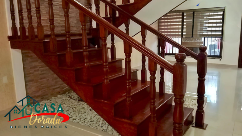 CASA EN VENTA COL. VISTA AL MAR, COATZACOALCOS, VER.