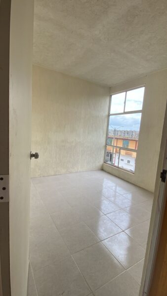 Dpto. en venta en Santa Martha, 3er. piso.
