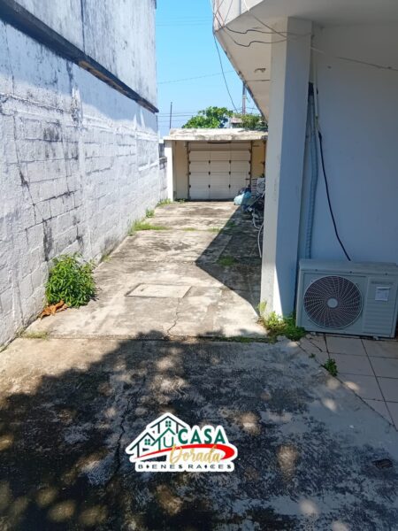 CASA EN VENTA EN C. LOPEZ MATEOS, PETROLERA, COATZACOALCOS, VER.