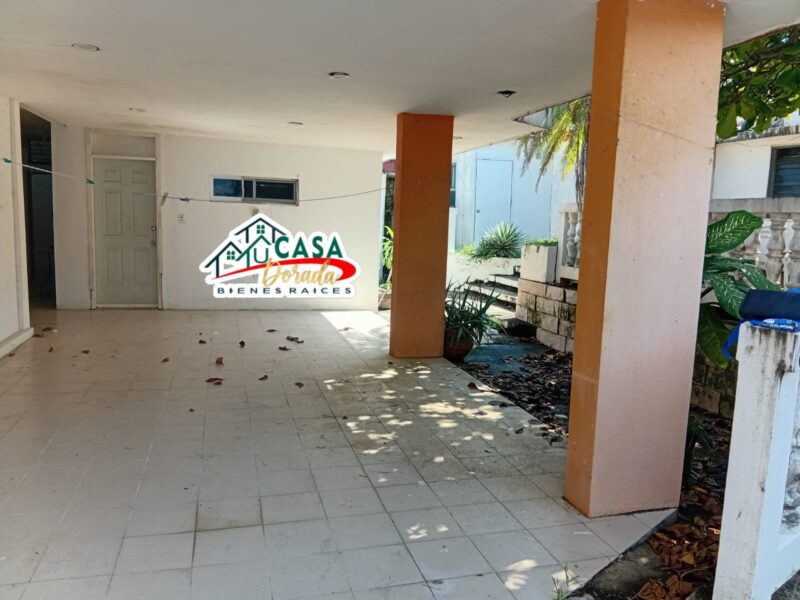 CASA EN VENTA EN C. LOPEZ MATEOS, PETROLERA, COATZACOALCOS, VER.
