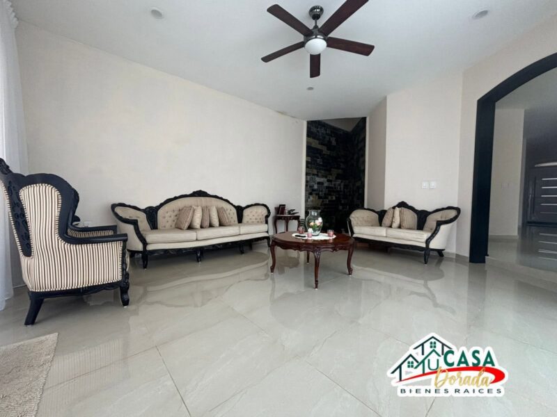 CASA EN RENTA COL. MARIA DE LA PIEDAD, COATZACOALCOS, VER.